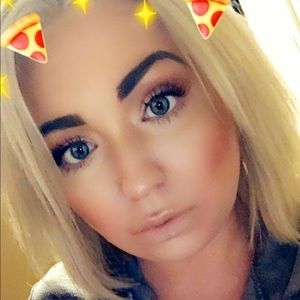 Meet your Posher, Jenny